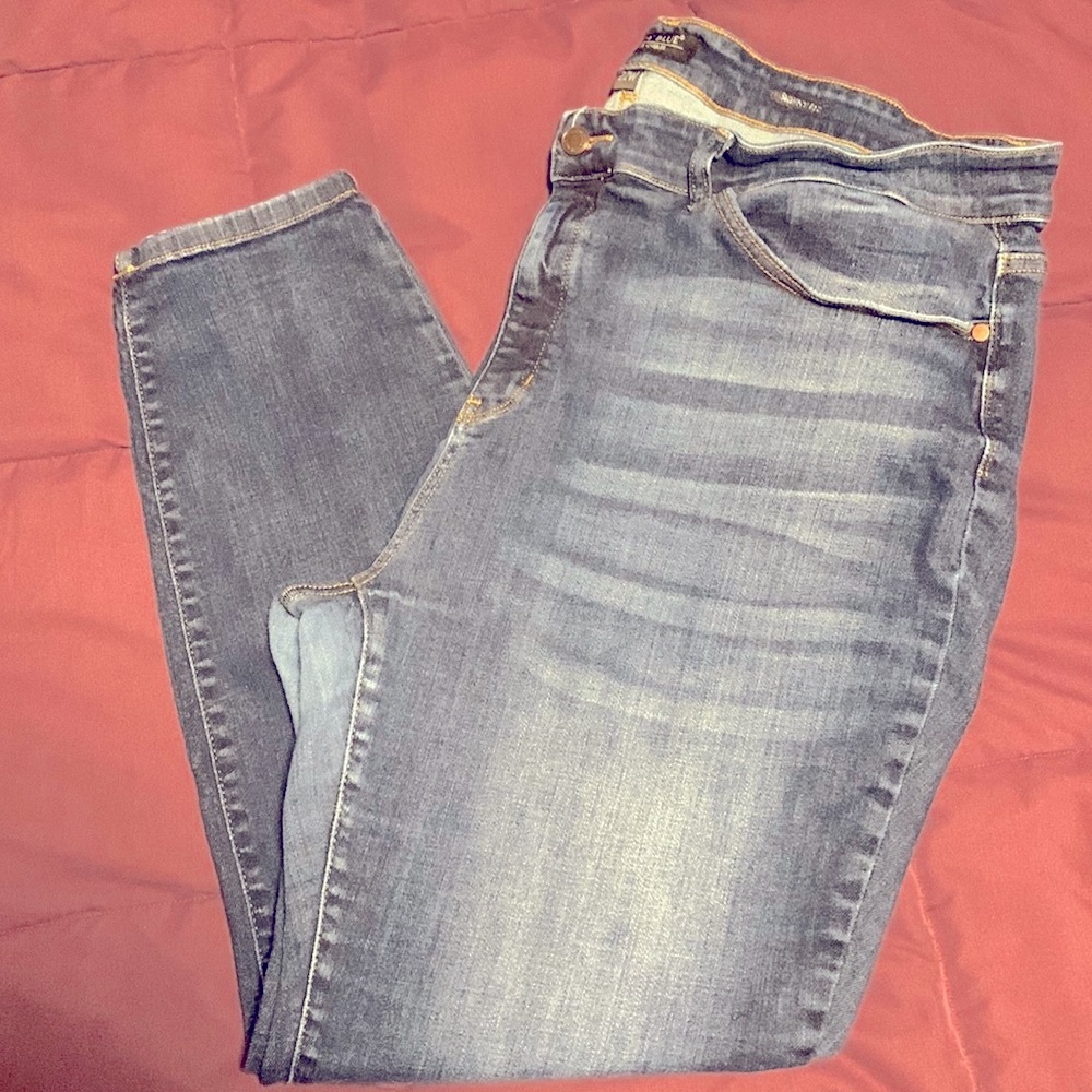 Judy blue skinny fit jeans 22 wide